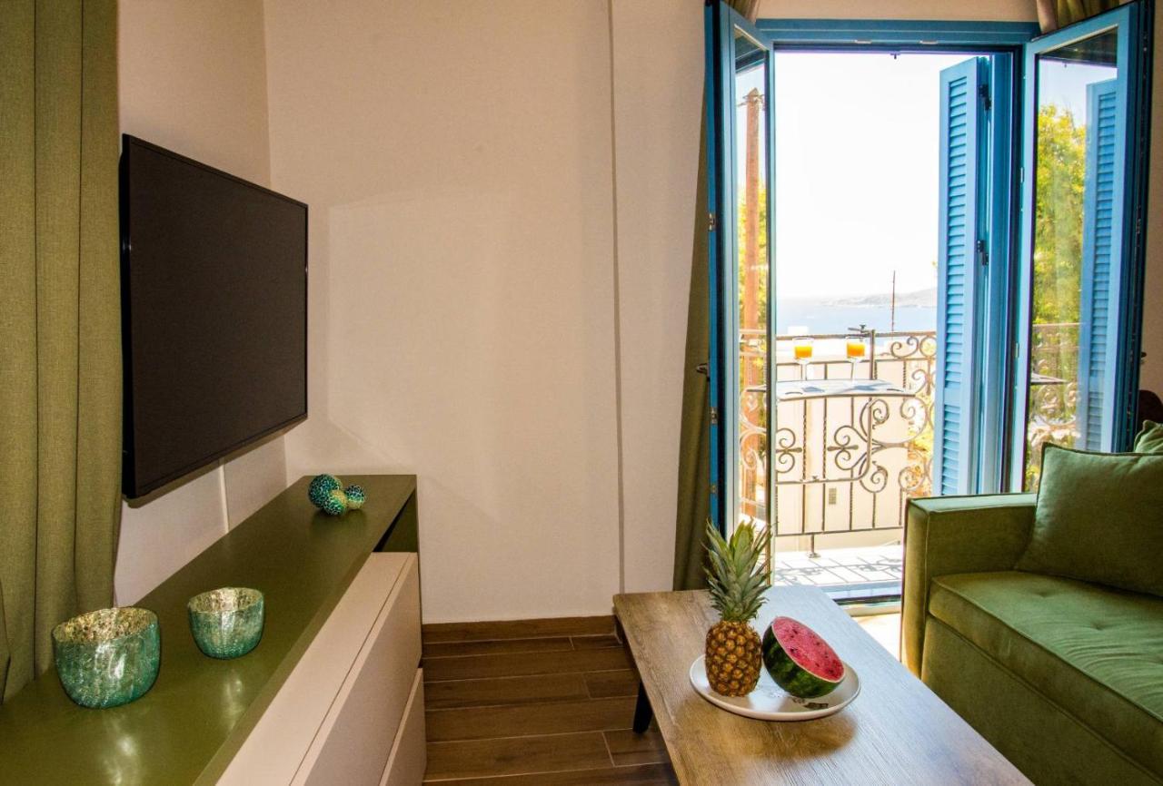 Syrene Luxury Suites Ermoupoli Eksteriør billede